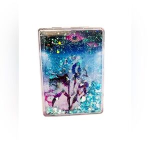 Floating Glitter Compact Mirror – Trio of Fierce Teen Heroines